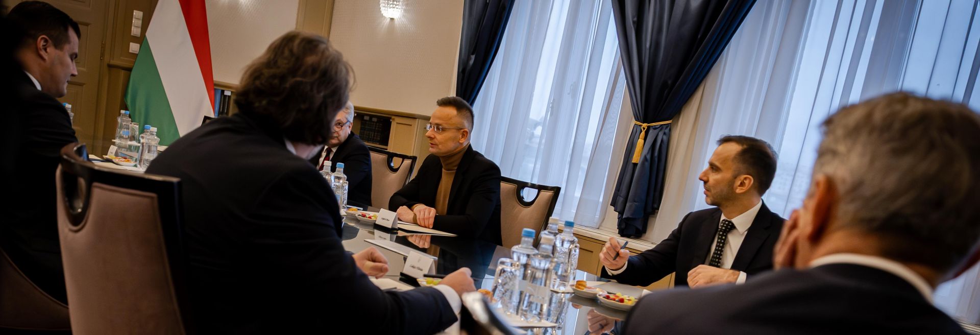 The economy of trust: 100 companies that set Hungary's development on a new course